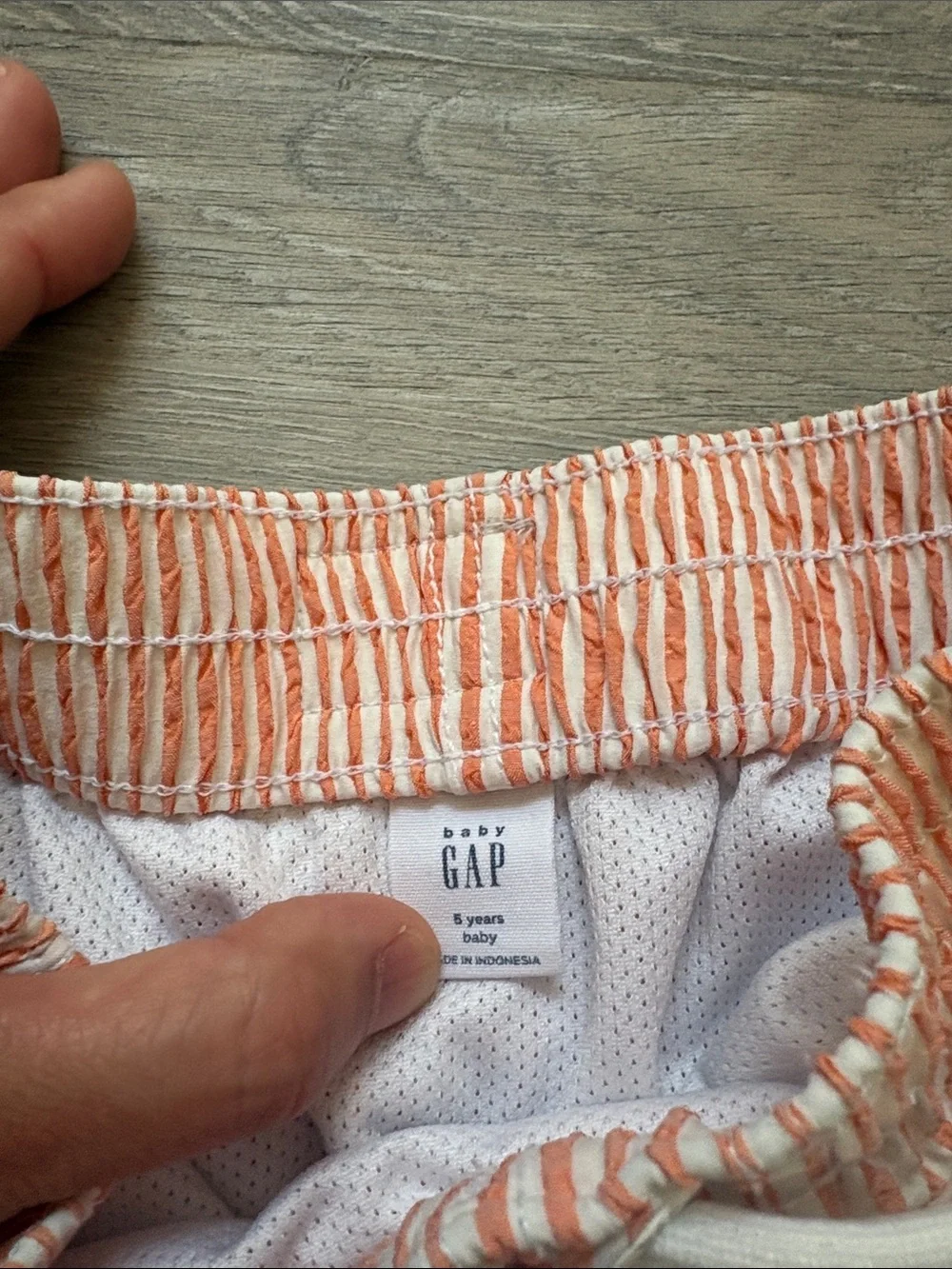 GAP Seersucker Orange & White Striped Size 5 Swim Trunks